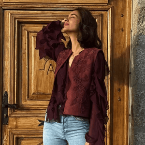 Broderad Fuskmocka Väst Dam Kort Modell