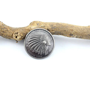 Vintage Concho i Zinklegering med Präglat Mönster och Skruvfäste Mörk silver B