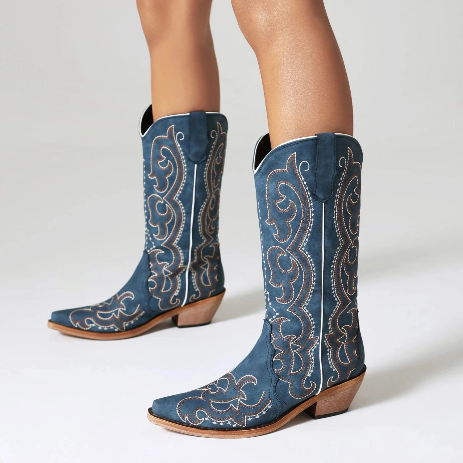 Blåa Höga Cowboyboots med Broderi för Dam