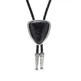 Bolo tie i läder med trekantig sten och elegant design Svart grå