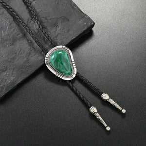 Bolo tie med rektangulär sten och silverinfattning
