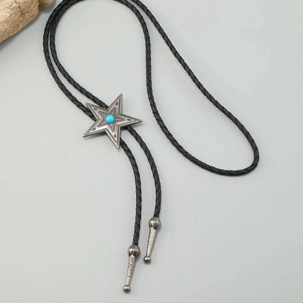 Bolo tie med stjärnhänge i antikmetall