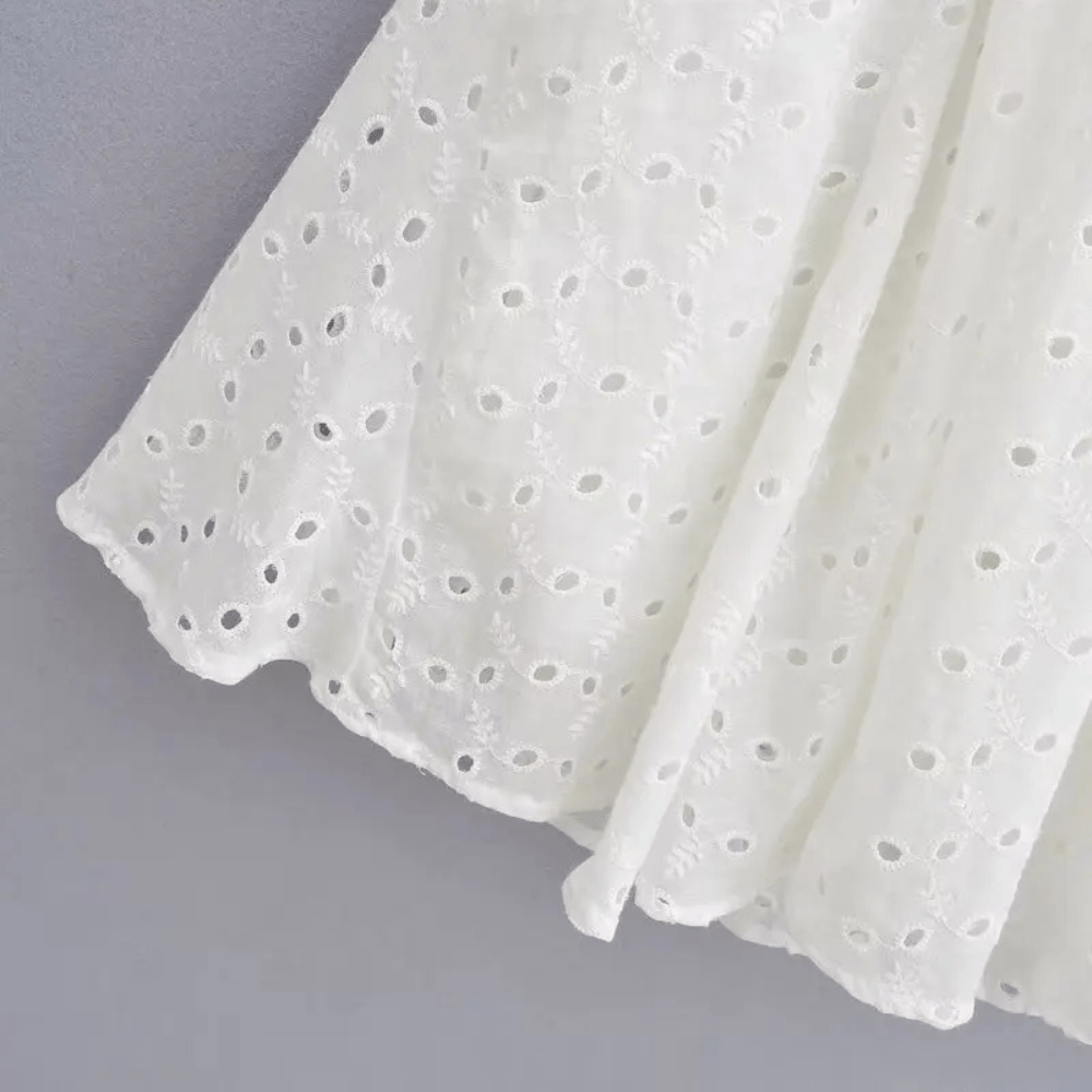 Broderad klänning vit