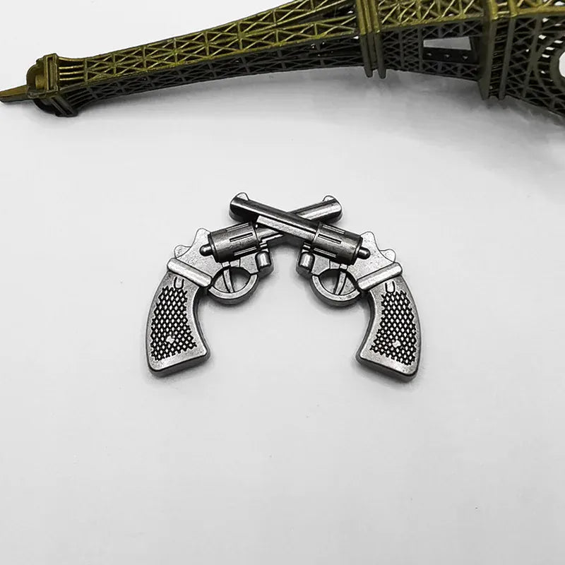 Concho antik metall med korsade revolvrar Antik silver