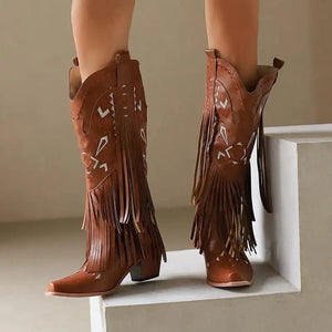 Cowboyboots med broderad design och eleganta fransar
