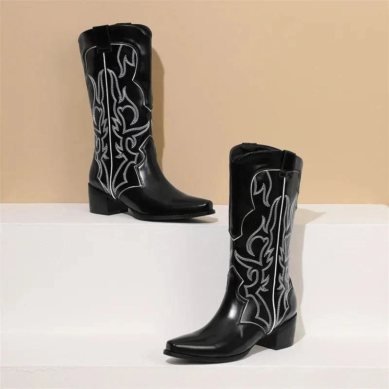 Cowboyboots med broderad westernstil i lyxigt läderlook
