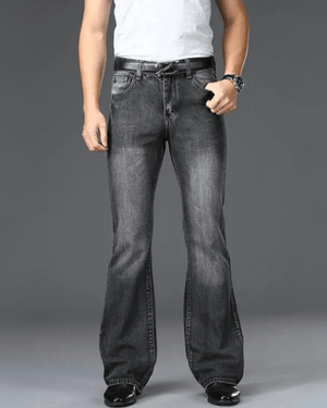 Utsvängda jeans herr